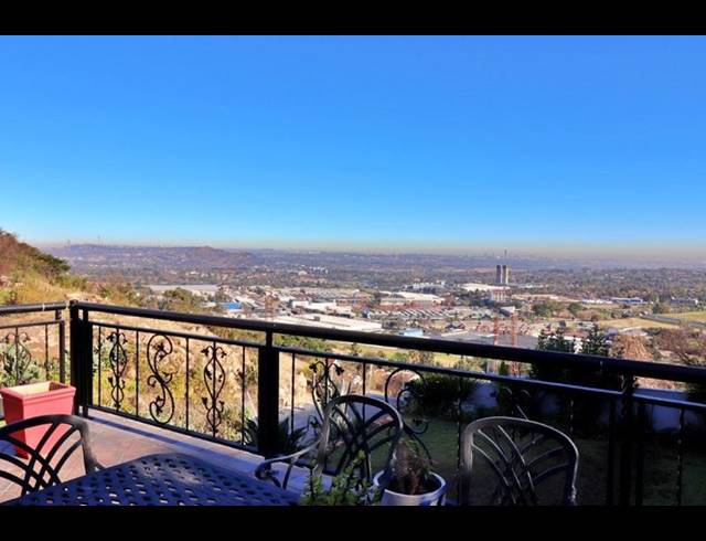 3 BEDROOM HOUSE FOR SALE IN SUNNYRIDGE